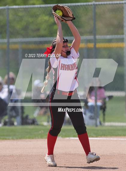 Thumbnail 1 in North Sanpete vs. Union (UHSAA 3A Round 3) photogallery.