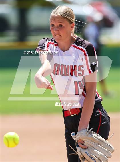 Thumbnail 2 in North Sanpete vs. Union (UHSAA 3A Round 3) photogallery.