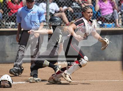 Thumbnail 3 in North Sanpete vs. Union (UHSAA 3A Round 3) photogallery.
