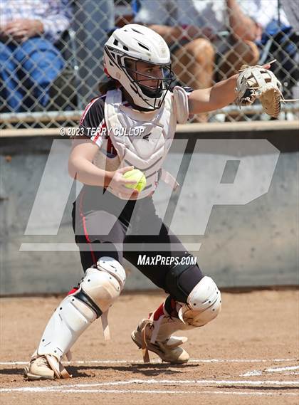 Thumbnail 1 in North Sanpete vs. Union (UHSAA 3A Round 3) photogallery.