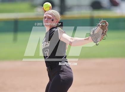 Thumbnail 2 in North Sanpete vs. Union (UHSAA 3A Round 3) photogallery.