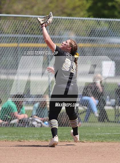 Thumbnail 3 in North Sanpete vs. Union (UHSAA 3A Round 3) photogallery.