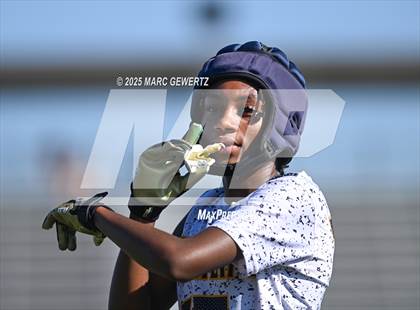 Thumbnail 3 in Castaic vs. Anaheim (CIF SS Div 5 Final) photogallery.