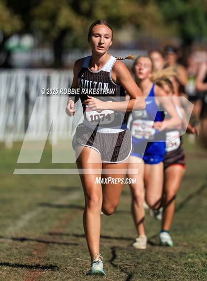 Thumbnail 2 in UIL 1A Girls Cross Country State Final photogallery.