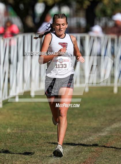 Thumbnail 1 in UIL 1A Girls Cross Country State Final photogallery.