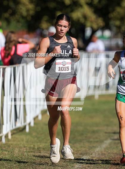 Thumbnail 2 in UIL 1A Girls Cross Country State Final photogallery.