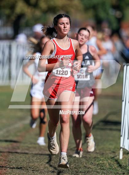 Thumbnail 1 in UIL 1A Girls Cross Country State Final photogallery.
