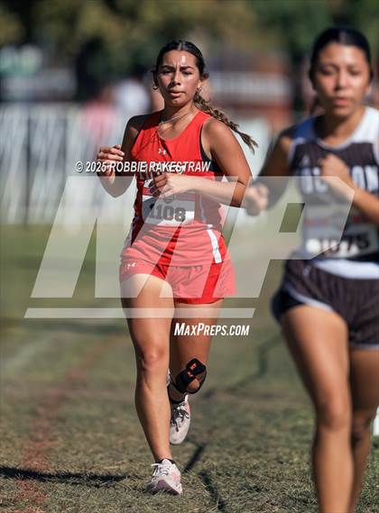 Thumbnail 1 in UIL 1A Girls Cross Country State Final photogallery.