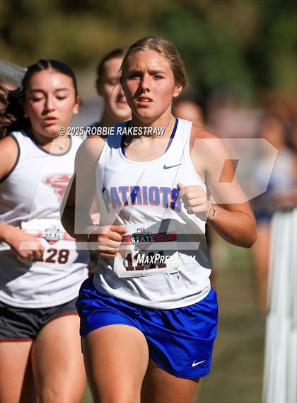 Thumbnail 1 in UIL 1A Girls Cross Country State Final photogallery.