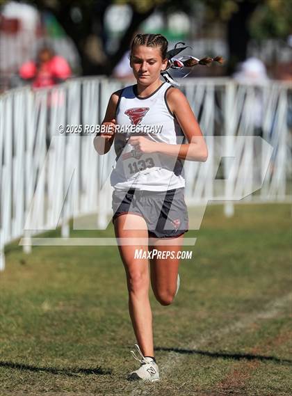 Thumbnail 2 in UIL 1A Girls Cross Country State Final photogallery.