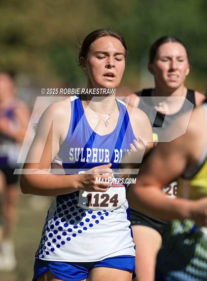 Thumbnail 1 in UIL 1A Girls Cross Country State Final photogallery.