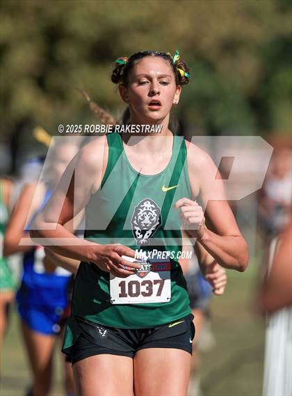 Thumbnail 2 in UIL 1A Girls Cross Country State Final photogallery.