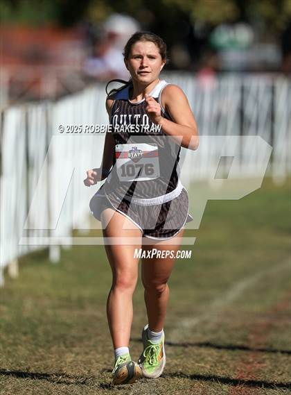 Thumbnail 3 in UIL 1A Girls Cross Country State Final photogallery.