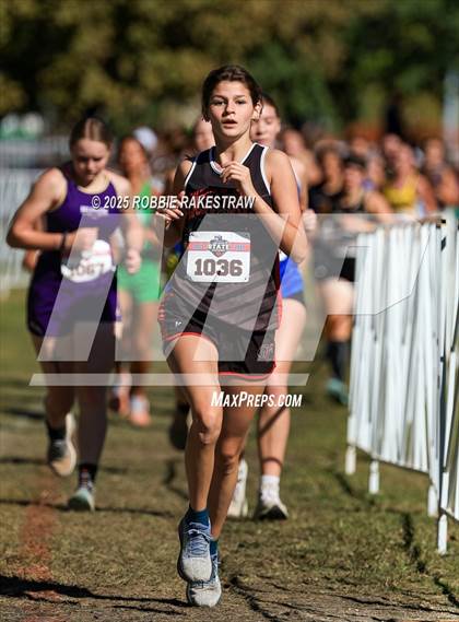Thumbnail 3 in UIL 1A Girls Cross Country State Final photogallery.