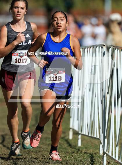 Thumbnail 3 in UIL 1A Girls Cross Country State Final photogallery.