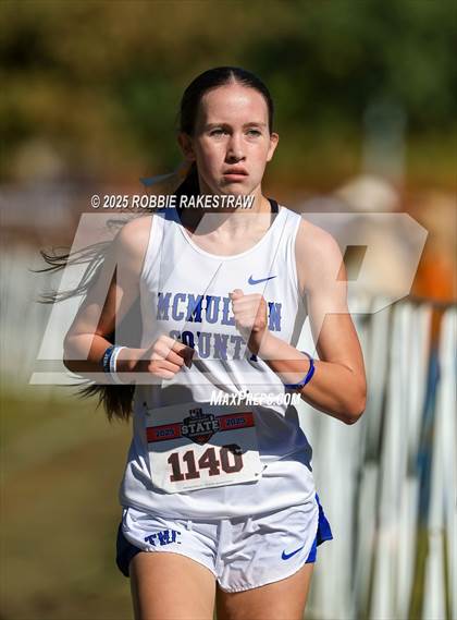 Thumbnail 3 in UIL 1A Girls Cross Country State Final photogallery.