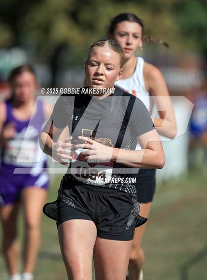 Thumbnail 1 in UIL 1A Girls Cross Country State Final photogallery.