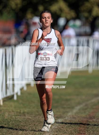 Thumbnail 3 in UIL 1A Girls Cross Country State Final photogallery.