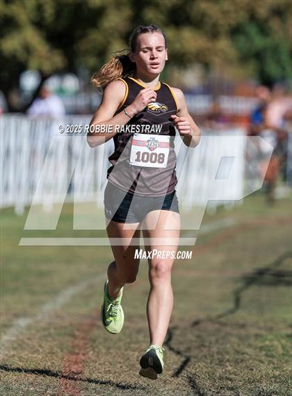 Thumbnail 1 in UIL 1A Girls Cross Country State Final photogallery.