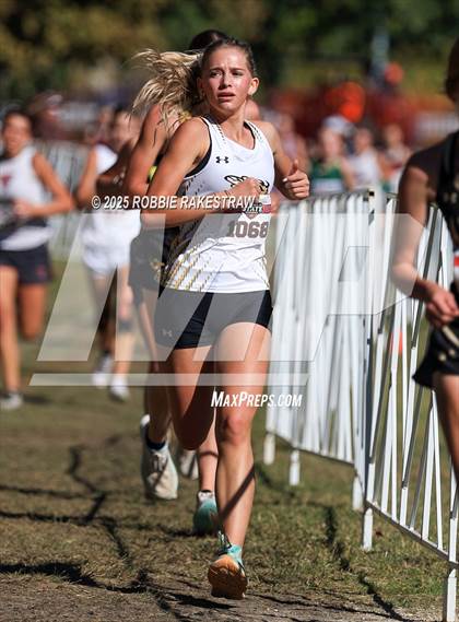 Thumbnail 1 in UIL 1A Girls Cross Country State Final photogallery.