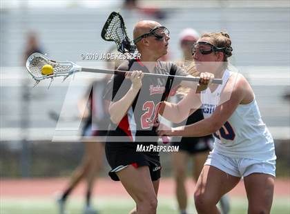 Thumbnail 2 in Palos Verdes vs. Westlake (LA Lax Foundation Semi Final) photogallery.