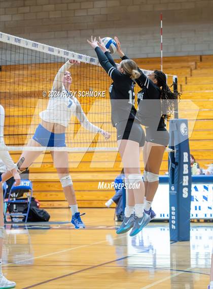 Thumbnail 1 in Valley Christian @ Rancho Bernardo photogallery.