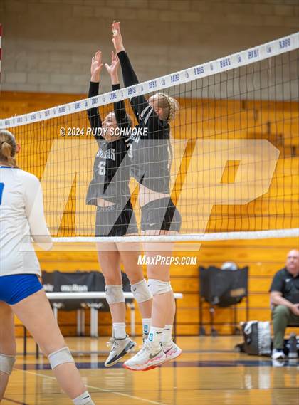 Thumbnail 1 in Valley Christian @ Rancho Bernardo photogallery.