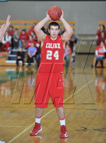 Thumbnail 1 in Colfax vs. Unity (WIAA D4 Sectional Semifinal)  photogallery.