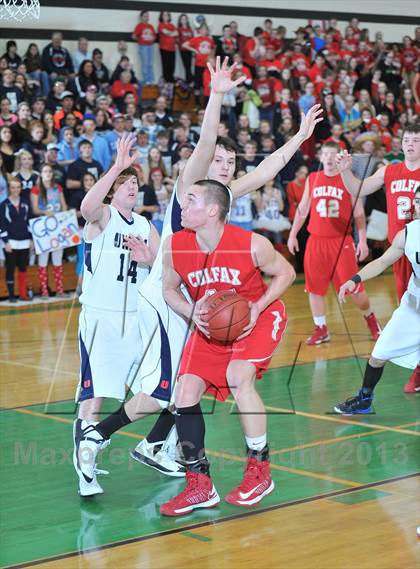 Thumbnail 1 in Colfax vs. Unity (WIAA D4 Sectional Semifinal)  photogallery.