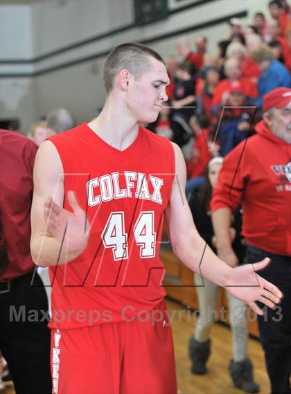 Thumbnail 2 in Colfax vs. Unity (WIAA D4 Sectional Semifinal)  photogallery.