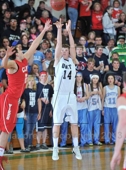 Thumbnail 2 in Colfax vs. Unity (WIAA D4 Sectional Semifinal)  photogallery.