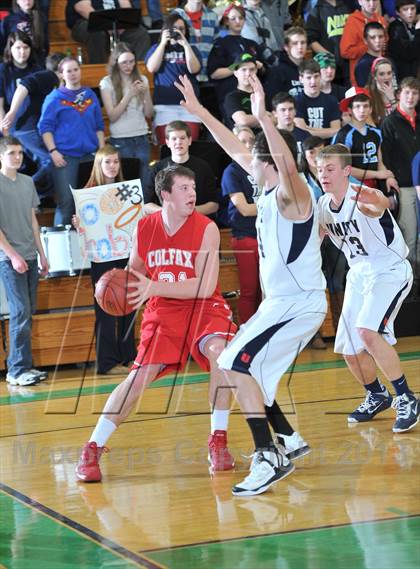Thumbnail 1 in Colfax vs. Unity (WIAA D4 Sectional Semifinal)  photogallery.