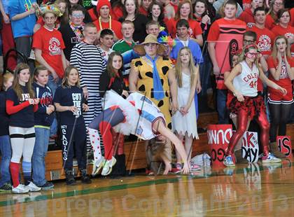 Thumbnail 3 in Colfax vs. Unity (WIAA D4 Sectional Semifinal)  photogallery.