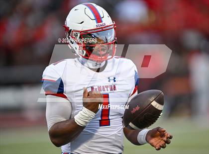 Thumbnail 2 in DeMatha @ Archbishop Spalding photogallery.