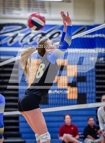 Thumbnail 2 in Oaks Christian @ Agoura photogallery.