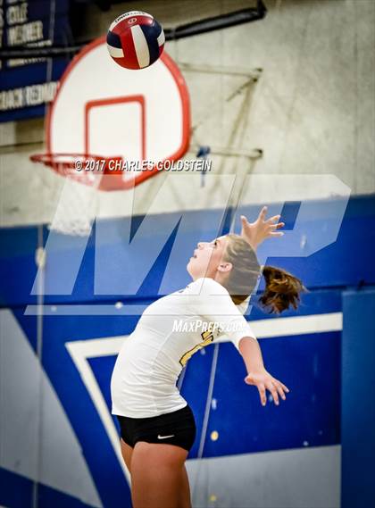 Thumbnail 1 in Oaks Christian @ Agoura photogallery.