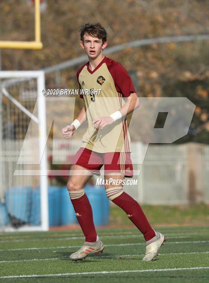 Thumbnail 3 in Servite @ JSerra Catholic photogallery.