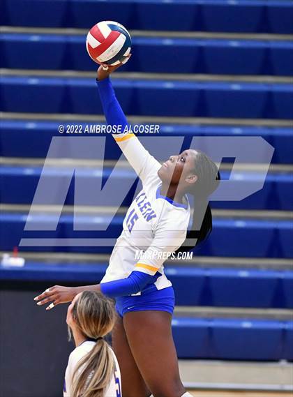 Thumbnail 3 in Bridgeland vs. Klein photogallery.