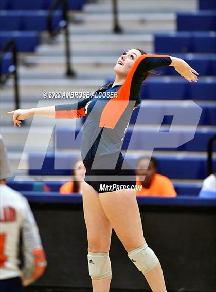 Thumbnail 3 in Bridgeland vs. Klein photogallery.