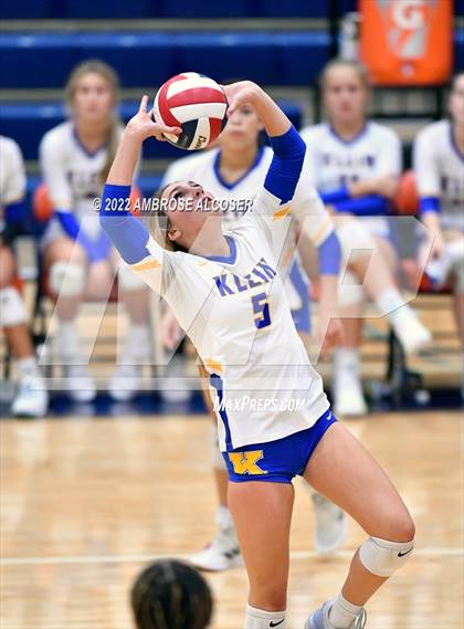 Thumbnail 1 in Bridgeland vs. Klein photogallery.