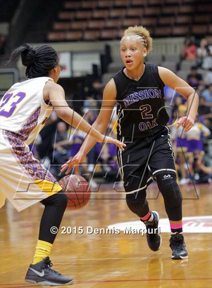 Thumbnail 1 in Mission Oak @ Fresno (CIF Central D3 Final) photogallery.