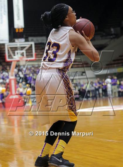 Thumbnail 2 in Mission Oak @ Fresno (CIF Central D3 Final) photogallery.