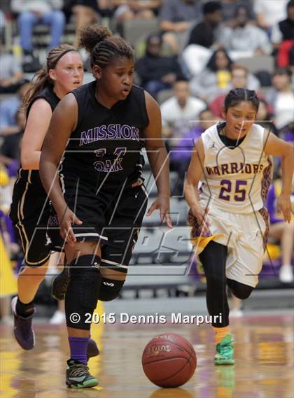Thumbnail 1 in Mission Oak @ Fresno (CIF Central D3 Final) photogallery.
