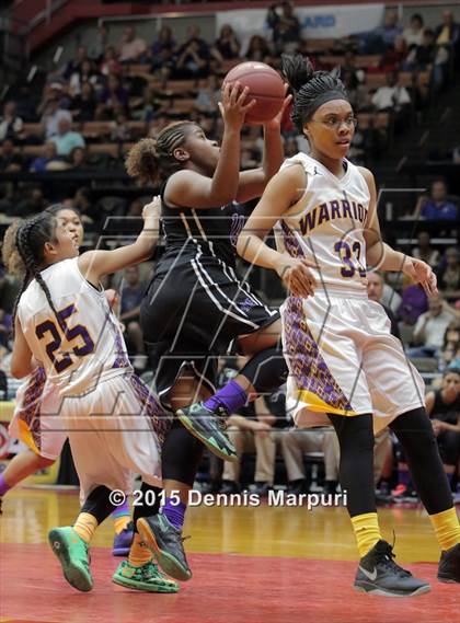 Thumbnail 3 in Mission Oak @ Fresno (CIF Central D3 Final) photogallery.