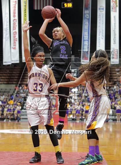 Thumbnail 1 in Mission Oak @ Fresno (CIF Central D3 Final) photogallery.