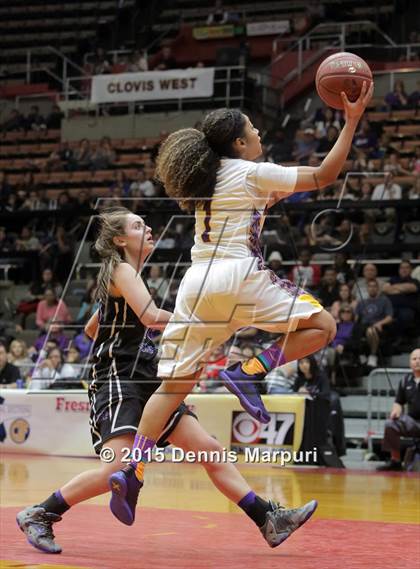 Thumbnail 1 in Mission Oak @ Fresno (CIF Central D3 Final) photogallery.