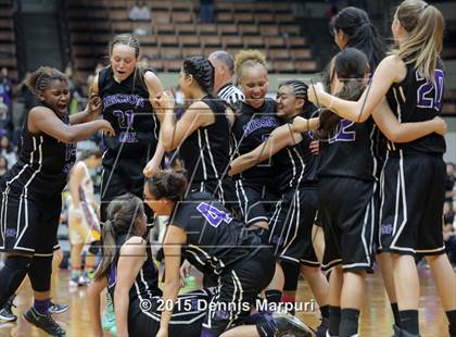 Thumbnail 2 in Mission Oak @ Fresno (CIF Central D3 Final) photogallery.