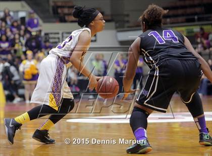 Thumbnail 2 in Mission Oak @ Fresno (CIF Central D3 Final) photogallery.