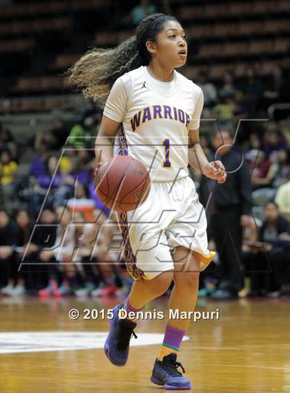 Thumbnail 3 in Mission Oak @ Fresno (CIF Central D3 Final) photogallery.