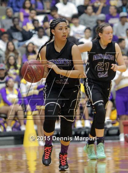 Thumbnail 3 in Mission Oak @ Fresno (CIF Central D3 Final) photogallery.